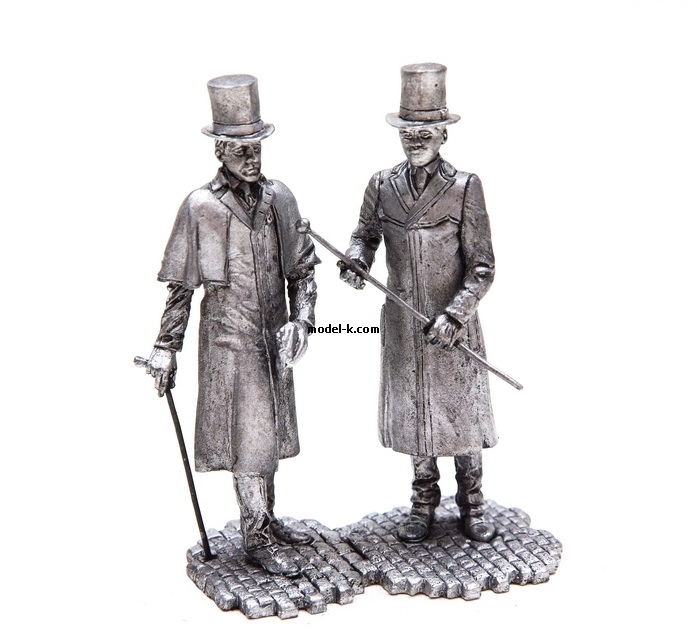 1:32 Scale Metal Miniature of Sherlock Holmes and Dr. Watson
